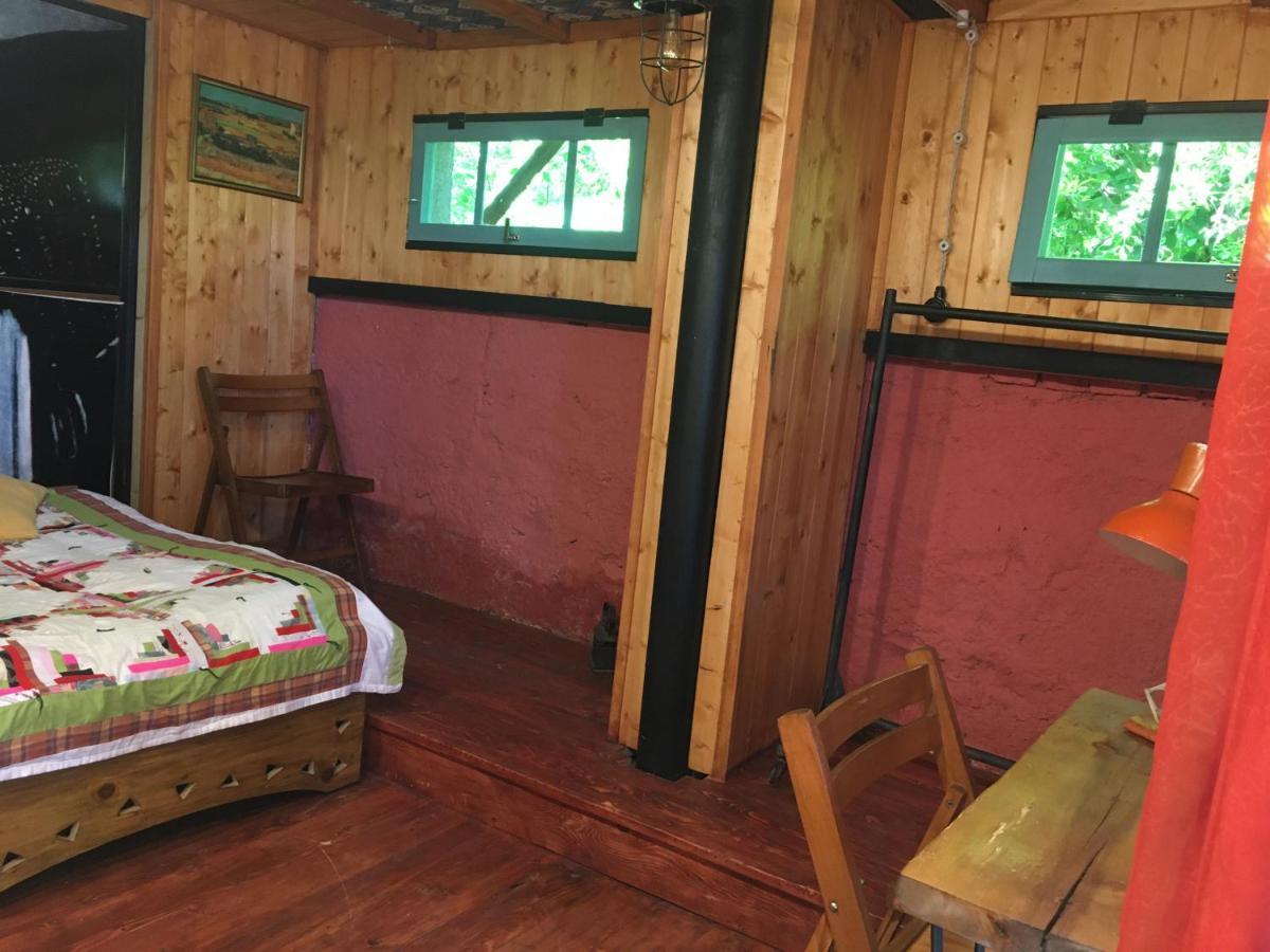 Guesthouse AISI in Lagodekhi Extérieur photo
