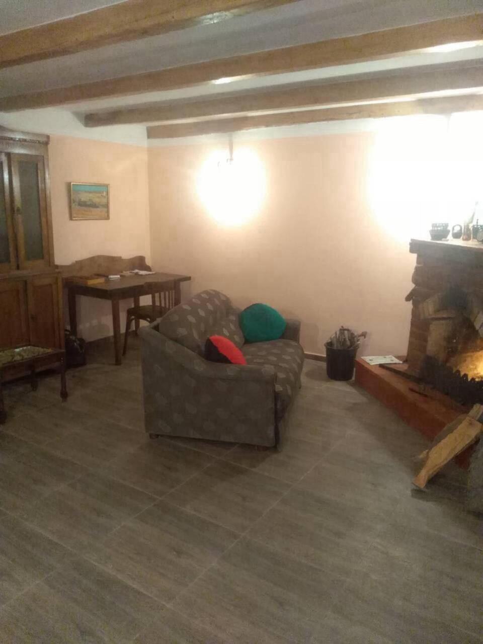 Guesthouse AISI in Lagodekhi Extérieur photo